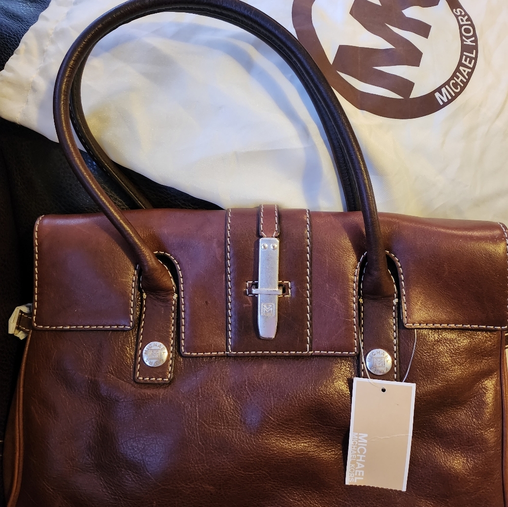 Beautiful Michael Kors *New**